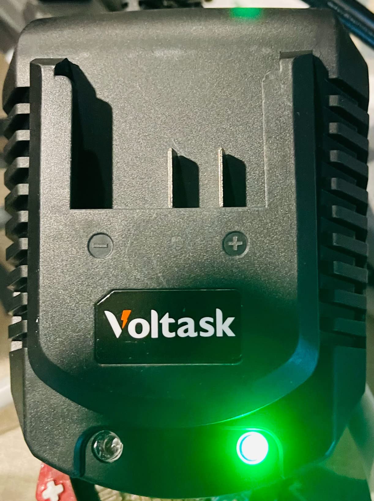 VOLTASK Cordless Snow Shovel, 24V | 13-Inch | 4-Ah Cordless Snow Blower, Battery Snow Blower with Directional Plate & Adjustable Front Handle (4-Ah Battery & Quick Charger Included) photo review