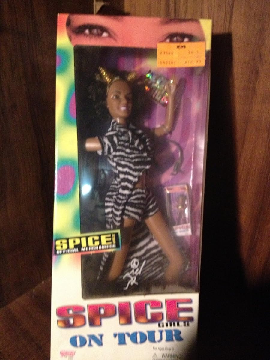 Galoob Spice Girls on Tour Melanie Chisholm Sporty Spice Doll