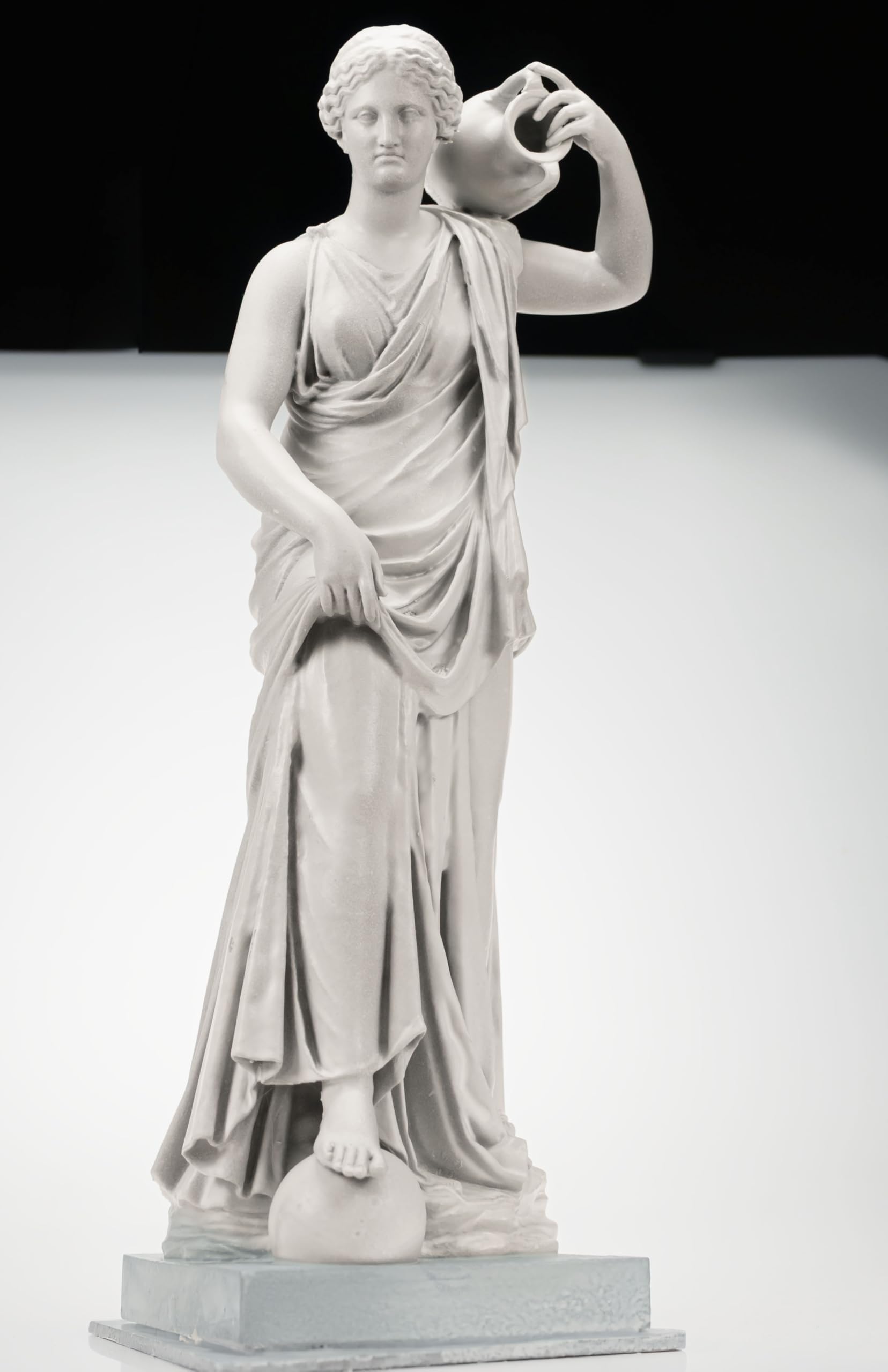 Statue nymphe anchyrrhoé 23cm : objet décoration intérieure grecque et romaine