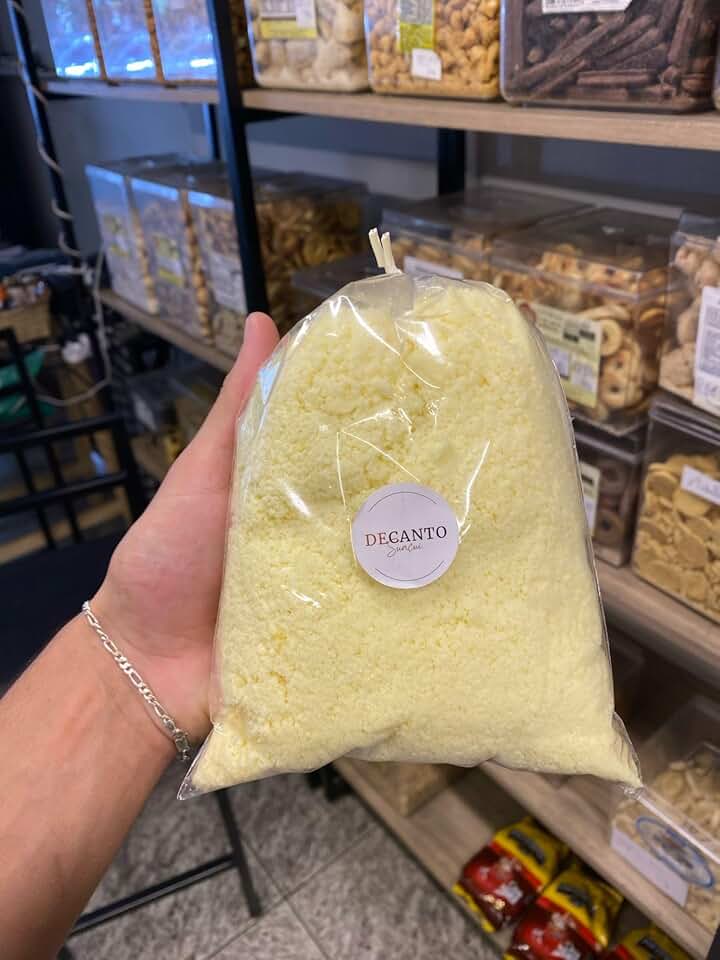 Queijo Parmesão Ralado Decanto Suaçuí - Rala Fina, Média ou Grossa (500g) - Ideal para Massas, Risotos, Molhos e Finalizações - Sabor Intenso e Autêntico - Qualidade Premium (RALA FINA)