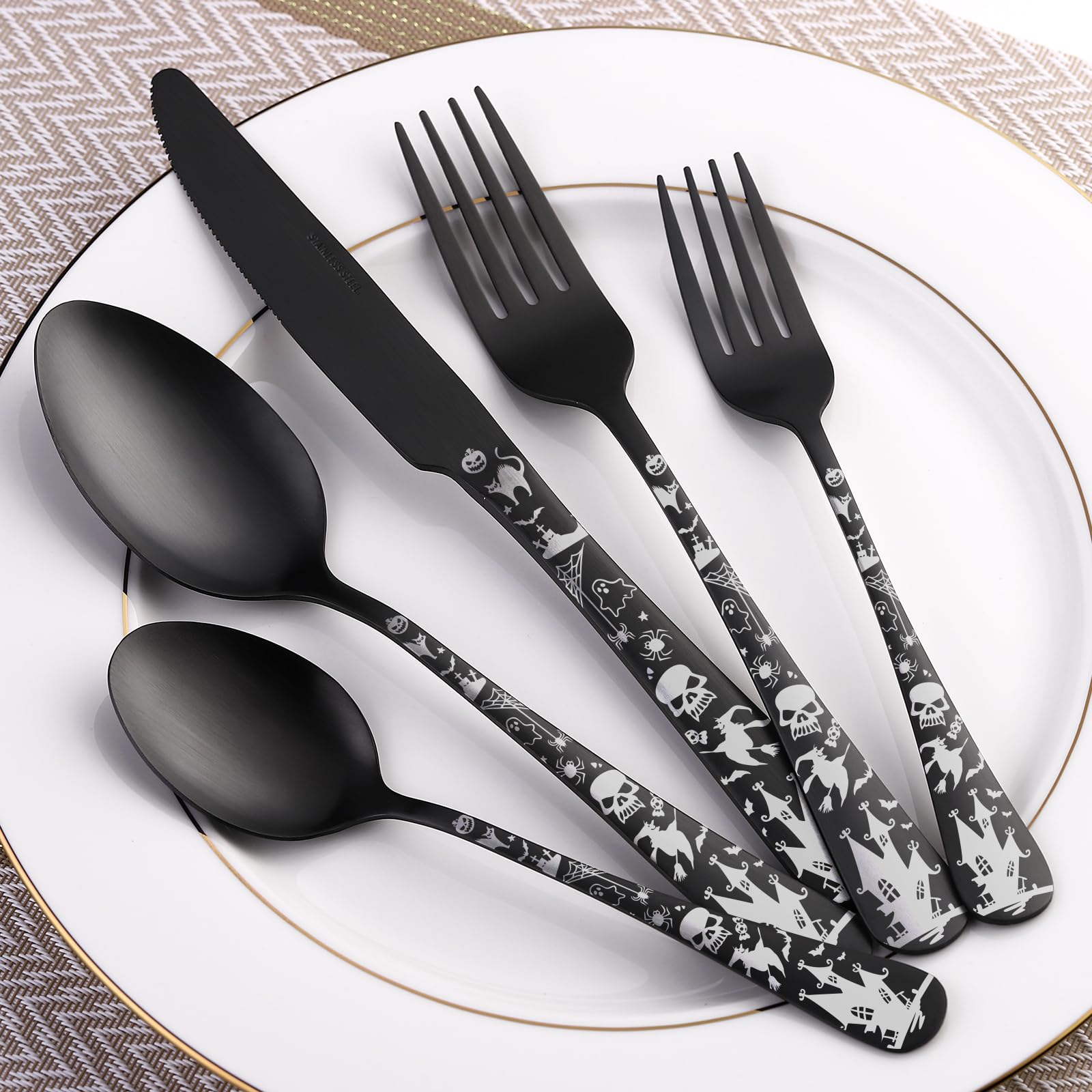 40-teiliges Halloween-Besteck-Set für 8 Personen, schwarzes Besteck-Set für 8 Personen, einzigartiges Halloween-Muster, 18/0 Edelstahl, satiniertes Finish, spülmaschinenfest