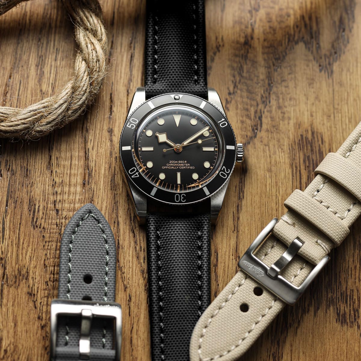 WatchGecko Bracelet Atlas en toile à voile | Bracelet de montre de rechange imperméable en PVC, texture toile à voile, rembourré et souple pour plus de confort