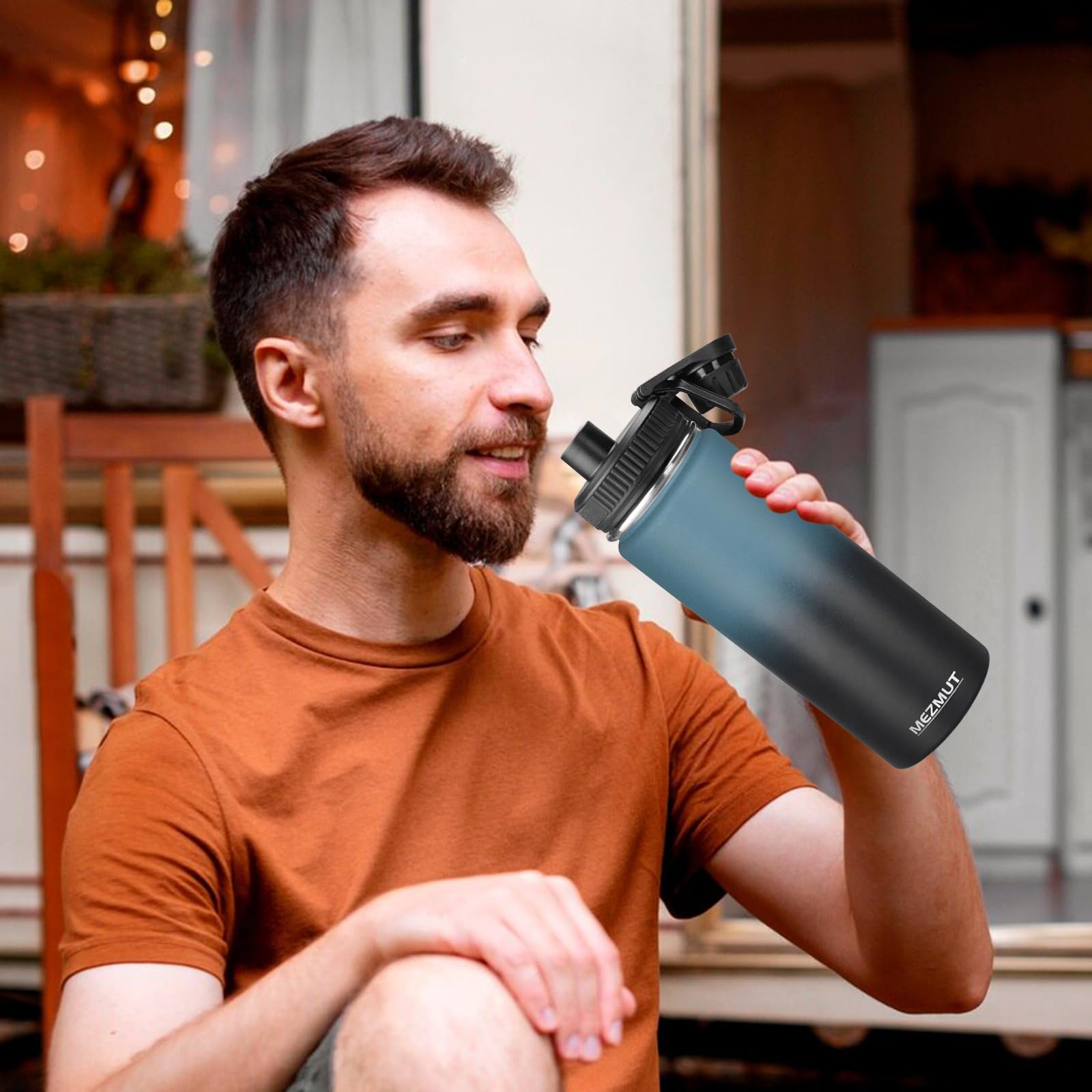 MEZMUT Botella de agua aislada de acero inoxidable de 24 onzas con popote y 3 tapas, botella de agua deportiva de metal, termo de doble pared aislada al vacío, botellas a prueba de fugas (azul
