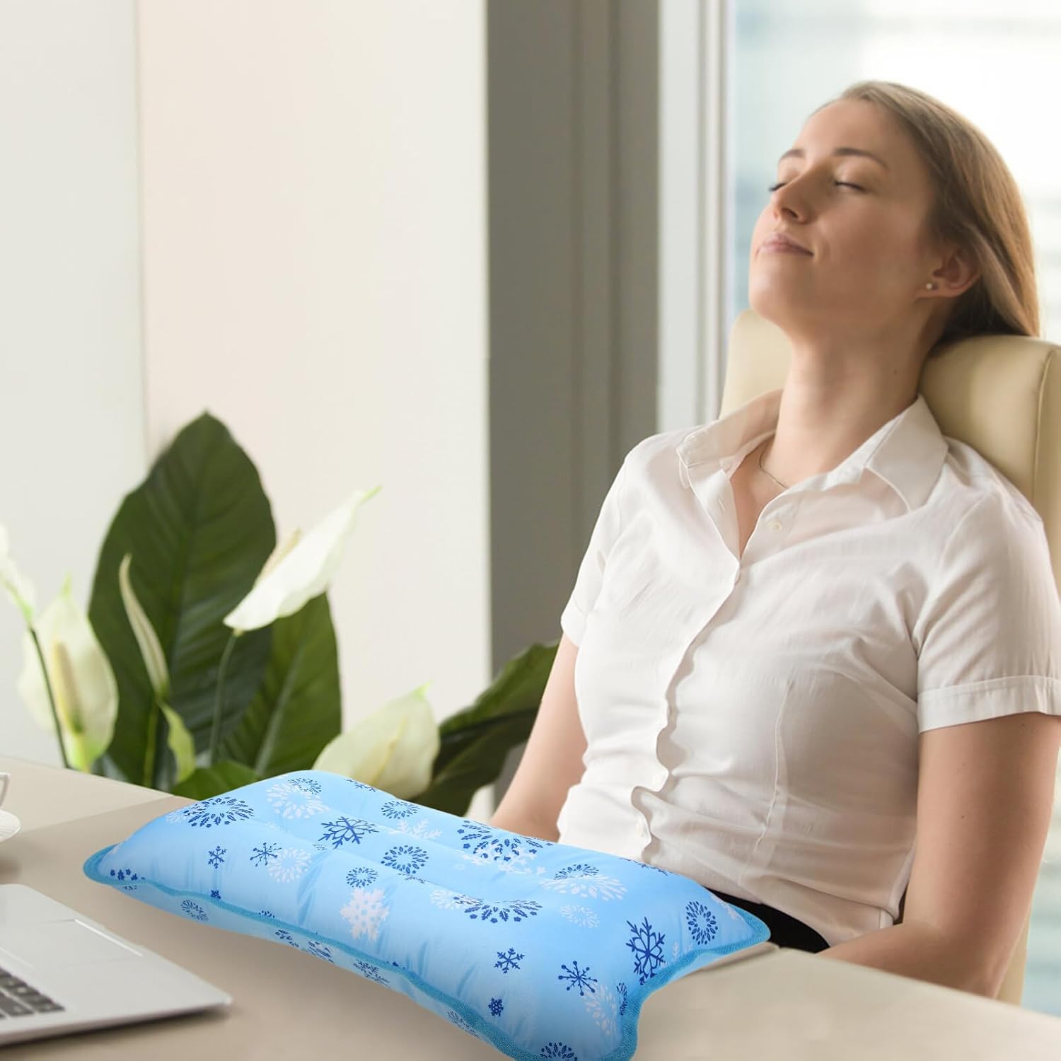 STOBAZA Firm Cooling Pillow for Outdoor Inflatable Pillow for Hiking Camping Refreshing Water for