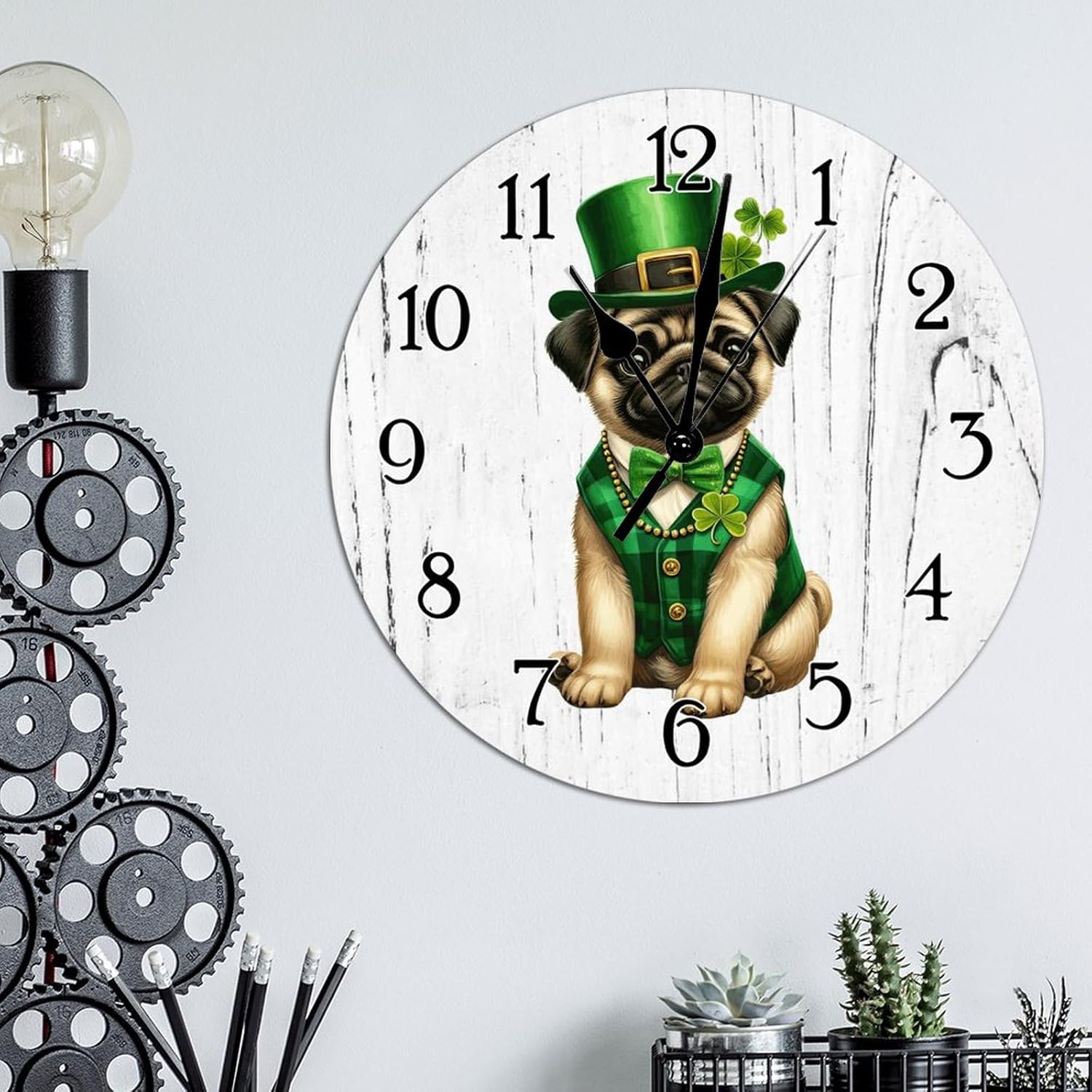Pug Dog Green Leprechaun Hat Leaf Clocks Pug Dog St. Patrick's Day Wooden Decorative Clocks Battery Operated Round Wall Clock Pet Memorial Wooden Clock for Bathroom Bedroom 15x15in