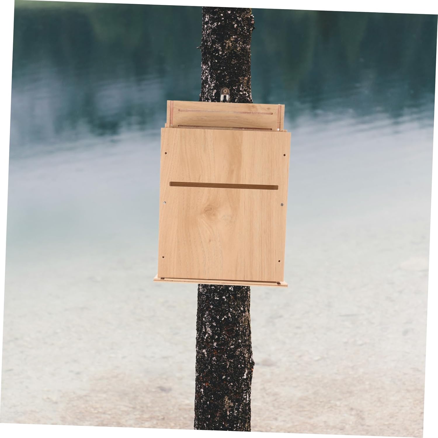 LIOOBO Outdoor Wooden Bat Shelter Bat House for Durable Pet House for Backyard Weather Resistant Nesting Box Elegant Garden Decor