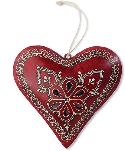 Adorno decorativo de Navidad de metal perforado de 6 pulgadas con corazón rojo
