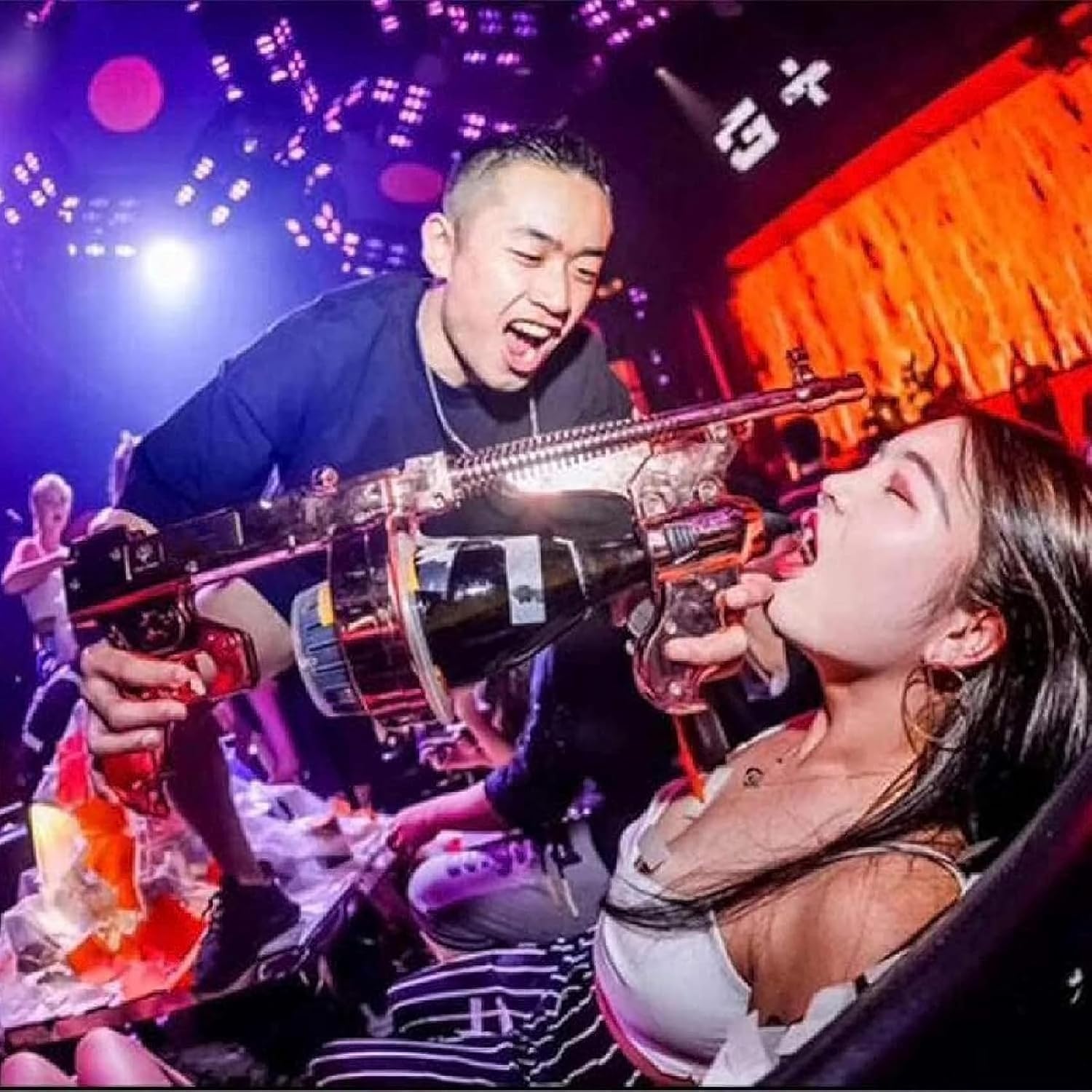 Pistola a spruzzo multifunzione per birra e vino, per feste, matrimoni, eventi in piscina, Natale, adatta per bottiglie da 750 ml e 1,5 l