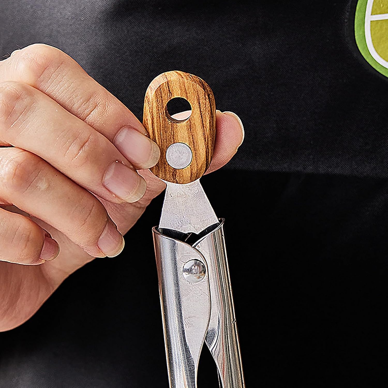 Serving Tongs Barbecue Tongs Baking Bread Food Tongs Stainless Steel Wooden Food Tongs(Light)