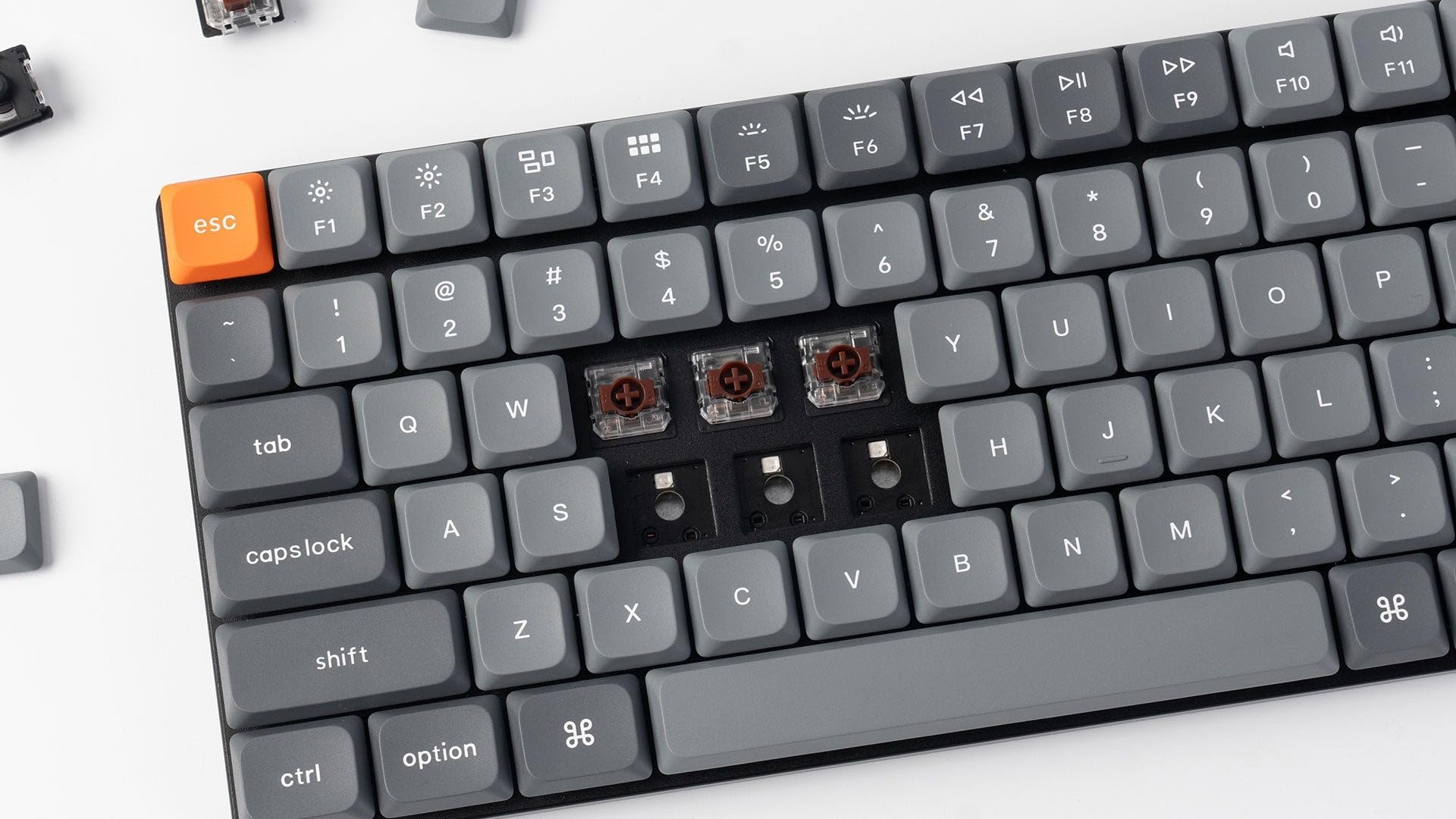 Keychron K17 MAX Tastiera meccanica wireless, 2,4 GHz/Bluetooth/USB-C, RGB, Hot-swap, QMK/VIA, Macro programmabili, PBT Keycaps, Per Mac Windows, Gateron Red Switch