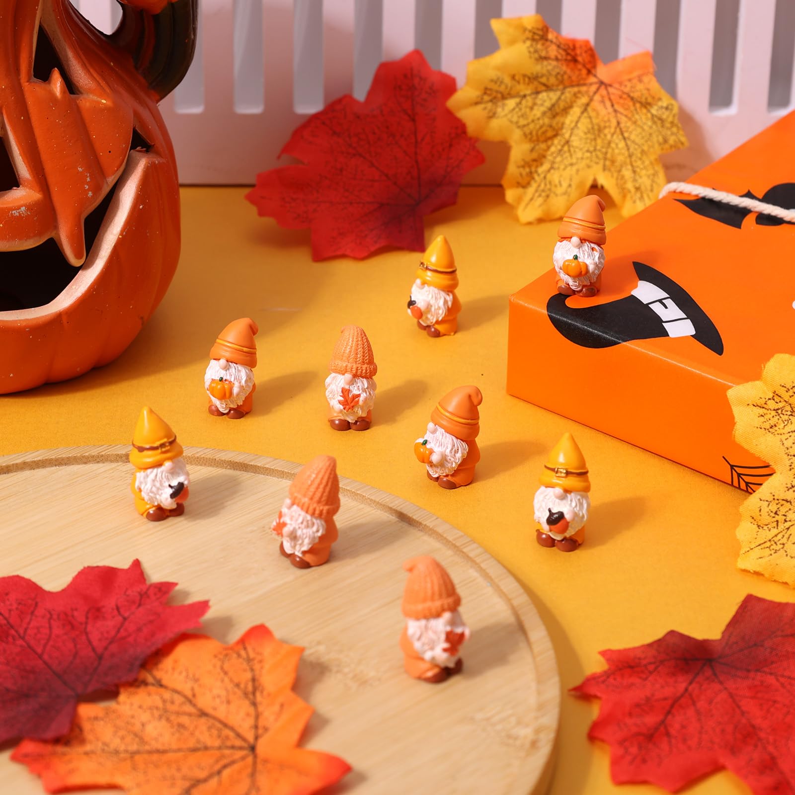 Goktvai 30pcs Mini Resin Gnomes - Image 3