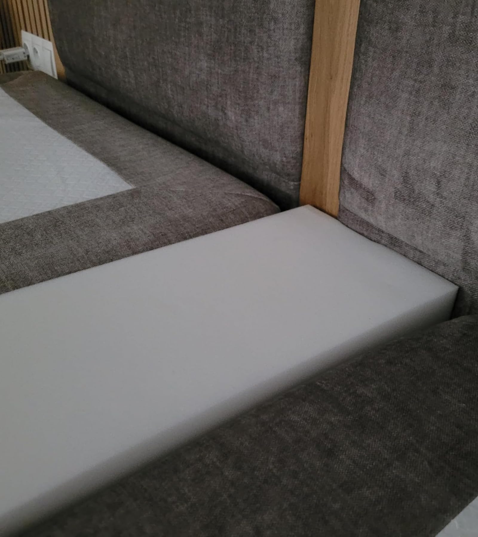 All4All Matratzenverlängerung – Zusatzmatratze - Schaumstoff zuschnitt - Matratzenkeil - Bett Lückenfüller, Matratzenausgleich – Matratzenverbinder - Matratzenverbreiterung - RG25/44-15x20x200cm