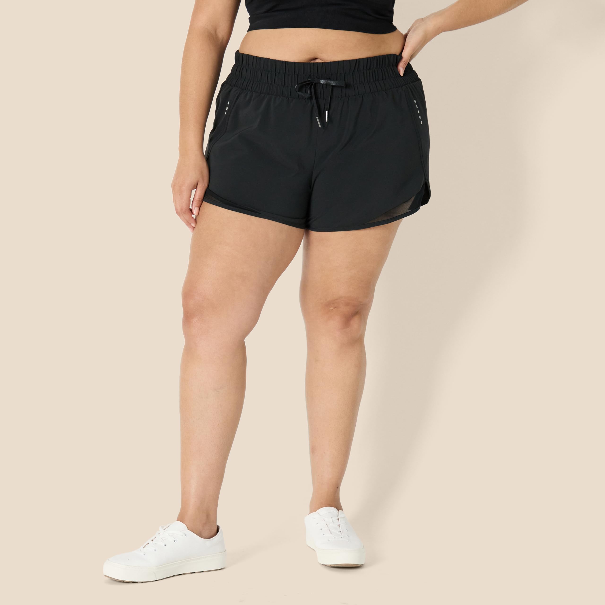 Amazon Essentials Femme Short de Course Tissé à Ceinture Froncée, Coupe Standard Athlétique