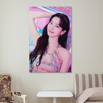 Amazon.co.jp: DAHYUN ダヒョン TWICE トゥワイスキャンバスポスター