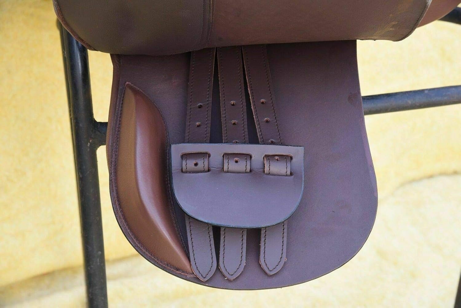 English Saddle Brown Leather treeless GP All Purpose Saddle