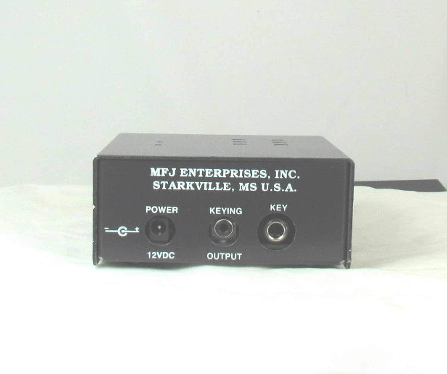 Арткы view of the MFJ-401E Curtis Econo Keyer with Memory