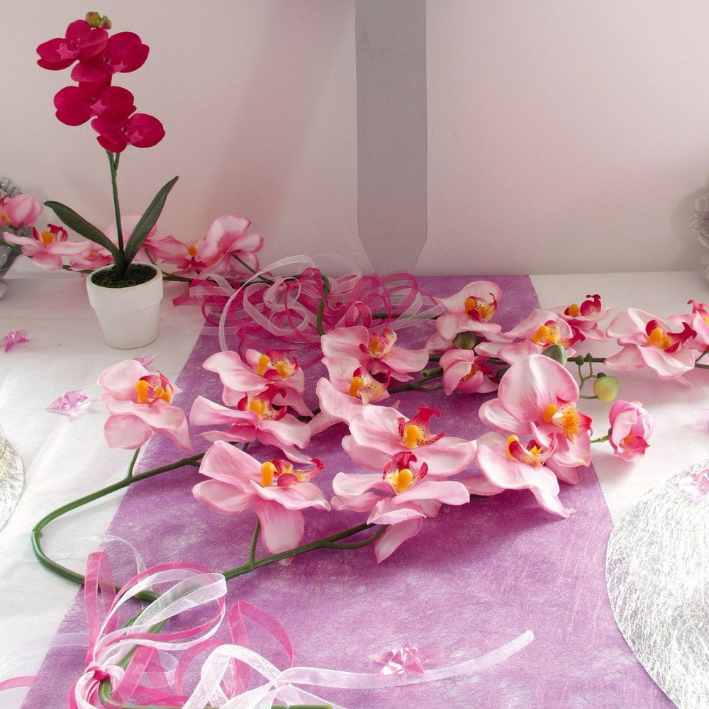 Chemin De Table En Non Tissé Gris