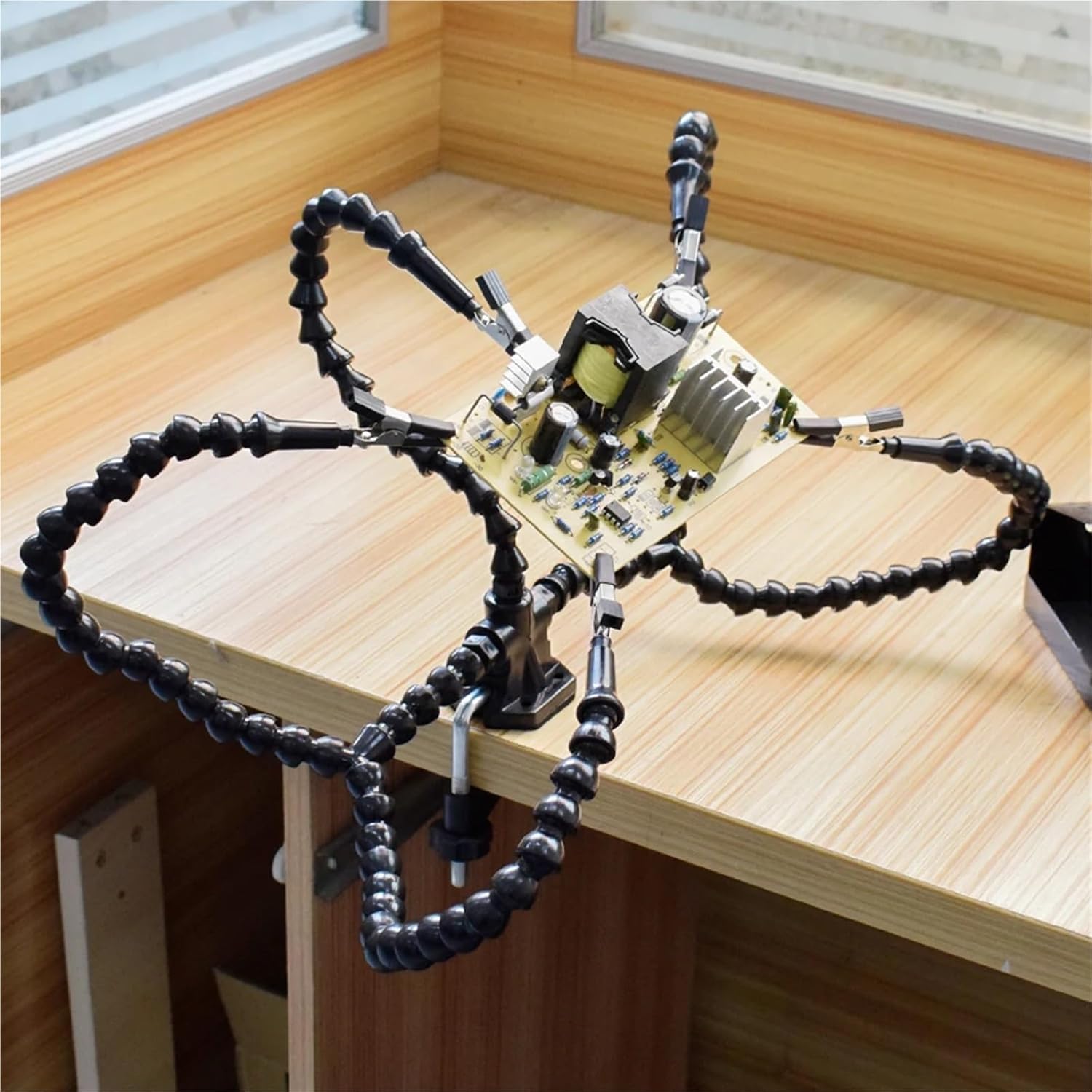 Multi Soldering Helping Hand Tool Table Clip Third Hand Soldering Stand Welding PCB Holder 1Pcs(TO-SN3SB)