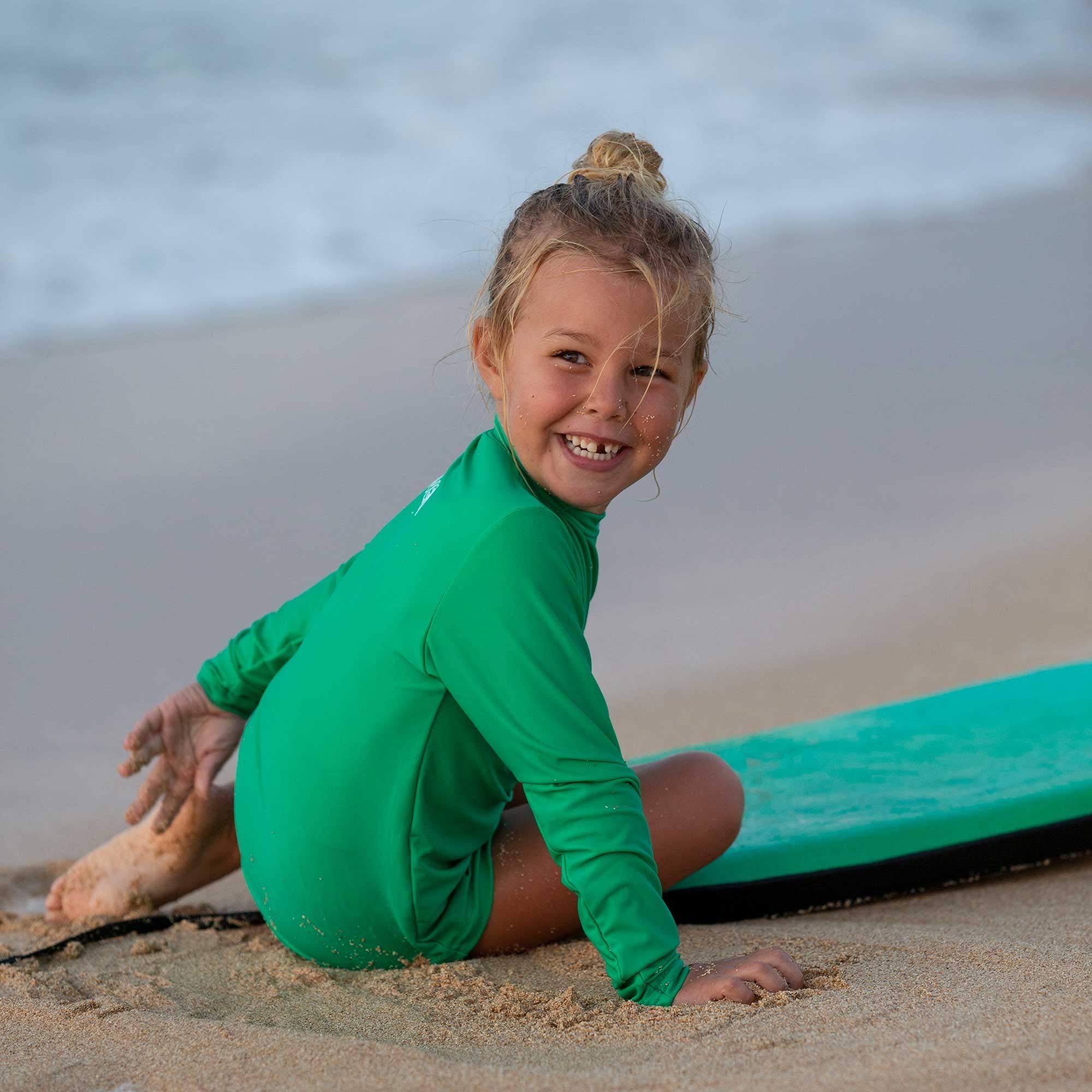 O'Neill Youth Basic Skins Long Sleeve Sun Shirt, UPF 50+ Rashguard, 4-Way Stretch Slim Fit for All Water Activities, Pacific, 10