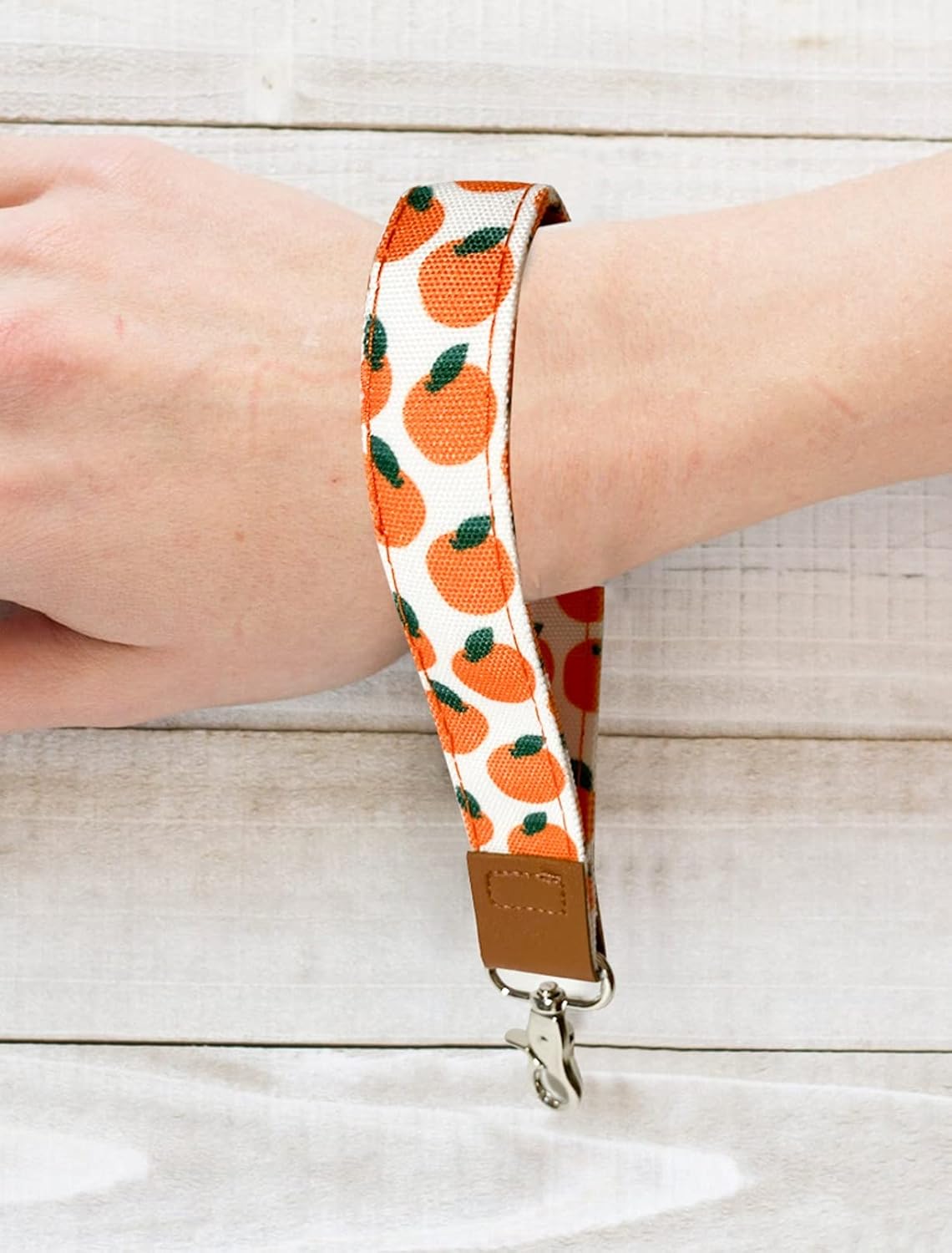 Hand Wrist Lanyard Key Chain Holder, Floral Key Fob Wristlet, Keychain, Key Lanyard Wristlet, Key Chain (White) - Image 2