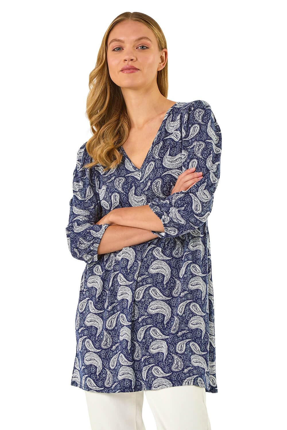 Roman Women's Navy Paisley Print V-Neck Stretch Top In | : Size 10