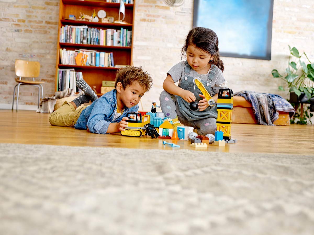 LEGO DUPLO Town Cantiere di Demolizione, Set con Camion Giocattolo, Gru, Scavatore e Bulldozer, Giochi per Bambini di 2+ Anni, 10932