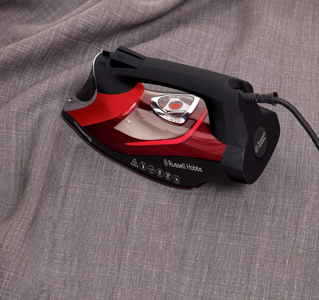Russell Hobbs Plancha de Ropa One Temp - 2600 W, Suela de Cerámica con Turmalina, Tecnología One Temperature, Golpe Vapor 210g, Antical, Antigoteo, Función Autolimpieza, Rojo y Negro - 25090-56