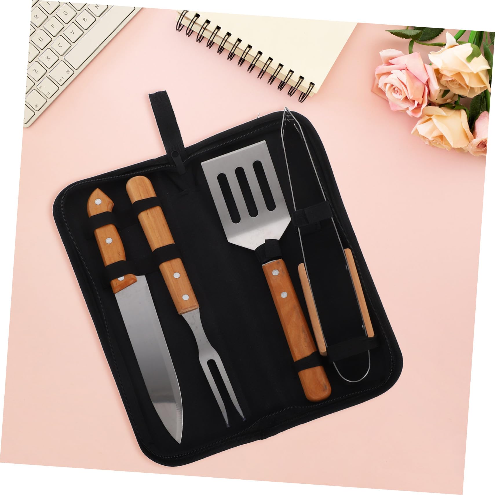 Grillbesteck mit Holzgriff Teiliges BBQ Zubehör für Outdoor Camping und Garten Tragbares Grillwerkzeug mit Spatel Zange und Messer im Praktischen Transportbeutel
