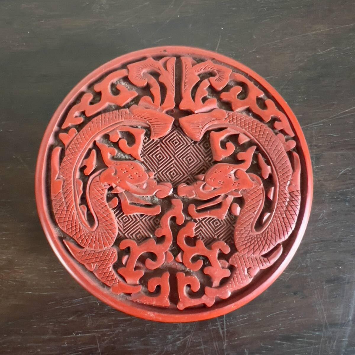 Amazon.co.jp: 中国美術堆朱双龍香合朱肉入れ内七宝漆芸細密彫刻唐物漆