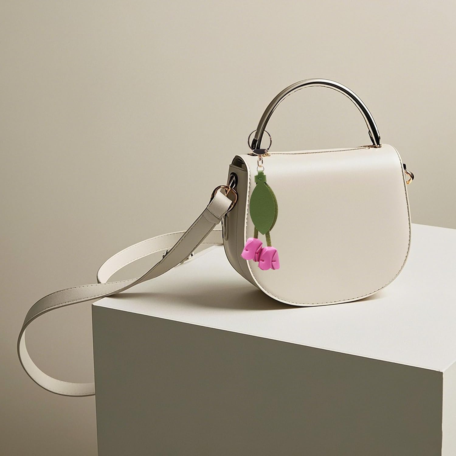 Tulip Keychain, Leather Leaf Flower Keychain, Charms, Women's Purse Bag Decoration Accessories - Image 3