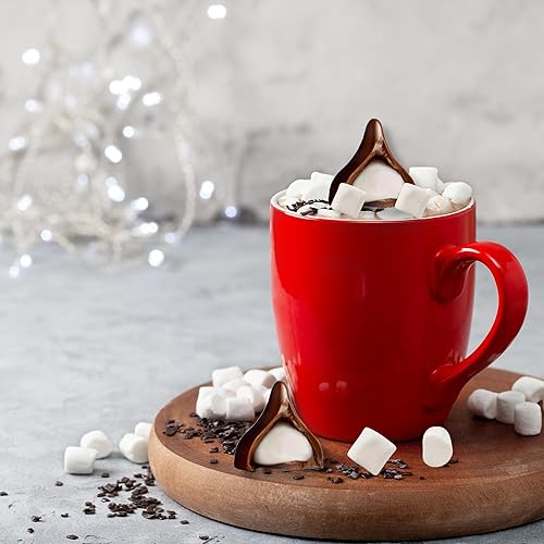 Miniatura 4 de Christmas 2023 Edición Limitada Besos de chocolate caliente de cacao con crema de malvavisco, rellenos de tazón de caramelo navideño, 9 onzas