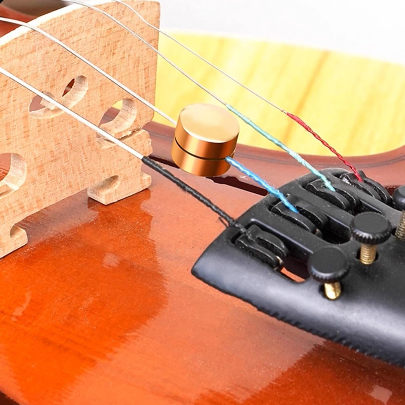 Sordina In Rame Con Tono Di Lupo For Violino E Violoncello | Il silenziatore in rame controlla i toni del lupo for suoni chiari di violino e violoncello