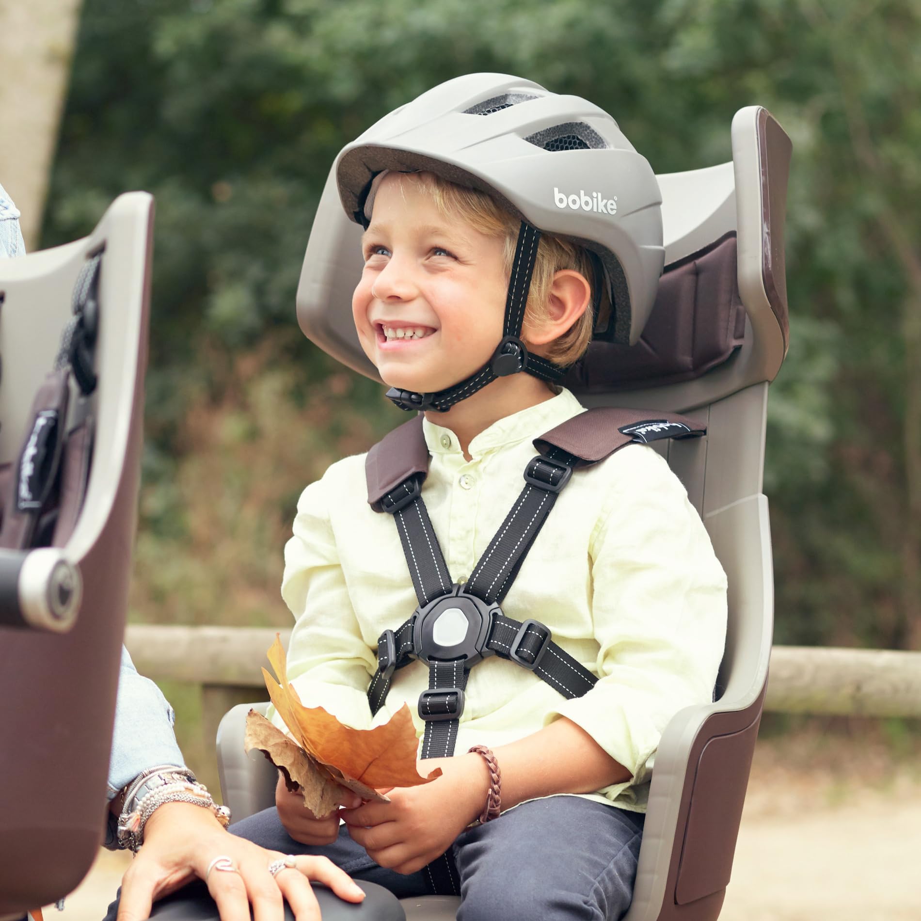 Bobike Exclusive Plus Helmet 8742000009 – Casco Bici Bebè/Bambino Piccolo, Multisport, 11 Prese D’Aria, Sicurezza Riflettente, Rete Anti-Insetti, Regolabile, XS, 2–3 Anni, 46–52 Cm, Marrone Toffee