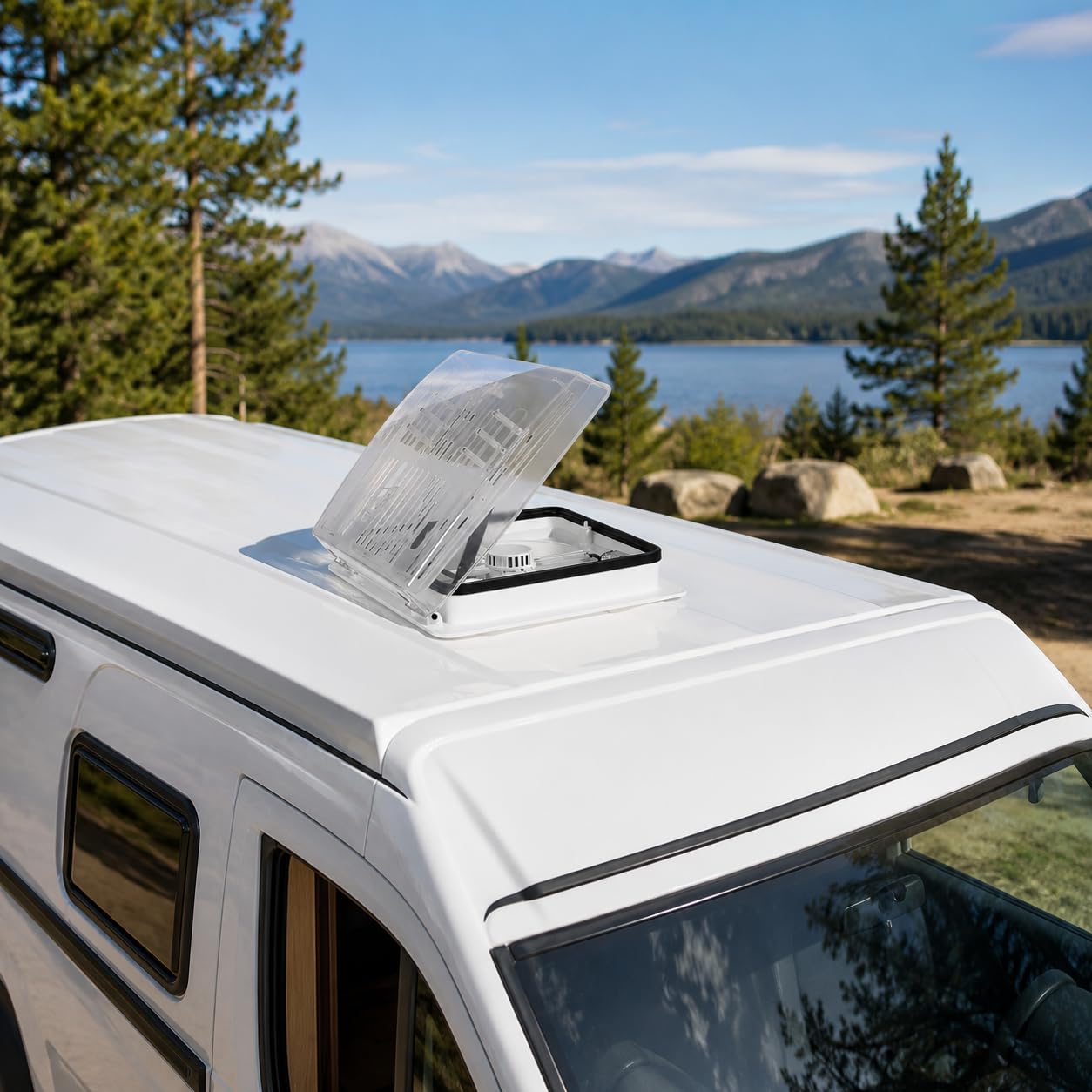 Ventilador de techo para caravanas, Claraboya, Nivel de ruido ultra bajo de escape reversible con sensor de lluvia, ventilador permanente de nivel automático para autocaravana,Transparente