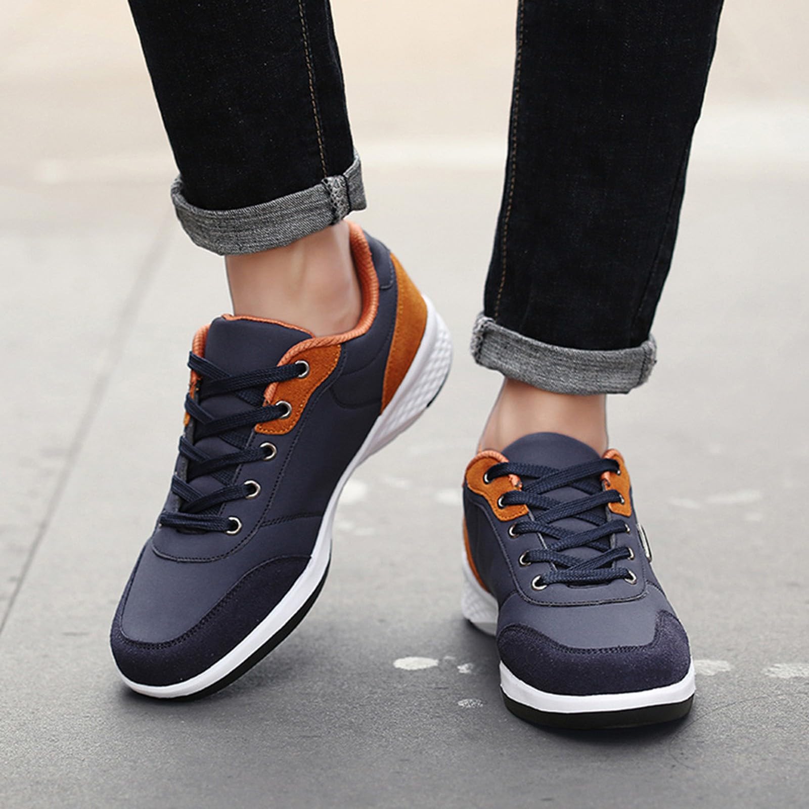 Scarpe da Ginnastica Uomo in Pelle - Allacciate, Look alla Moda, Ideali per Outdoor e Tempo Libero, Pelle Resistente