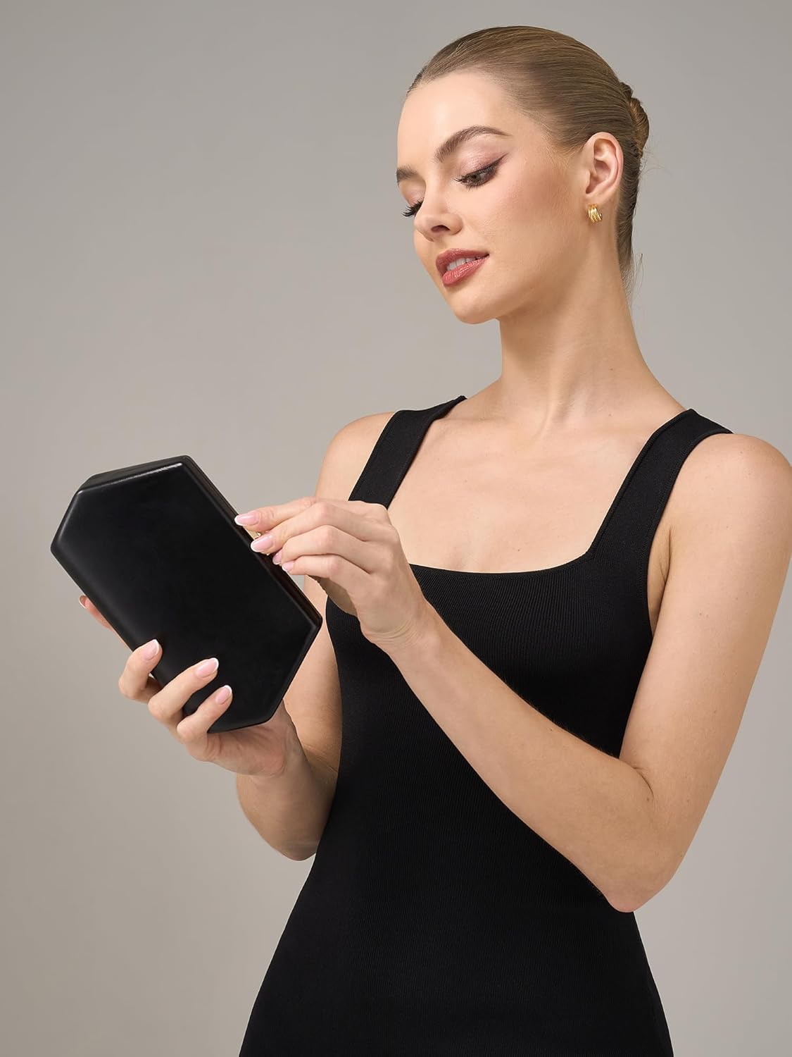 CHUNLI Evening Clutch Purses for Women Formal PU Leather Handbag with Chain Strap for Weddings, Proms, and Parties - Image 2