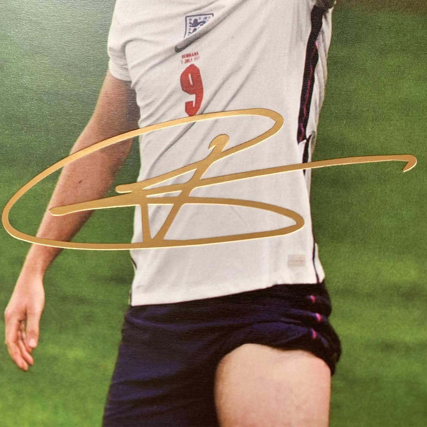 sufenvera Sports Fans Poster Gifts- Print Signed Harry Kane Framed Mini Film Photo Display,Gifts for Soccer Fans on Birthday Christmas 8x6 Inches - Image 2