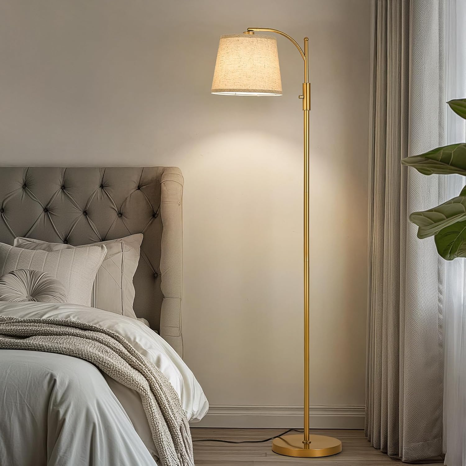 AIDENOEY Fully Dimmable Floor Lamp for Living Room，Standing Lamp Rotary Switch with Linen Beige Shade，Golden Tall Lamps for Bedroom with Adjust Head，9W LED Bulb Included