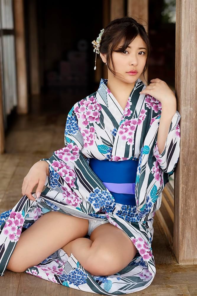 Amazon.co.jp 限定】似鳥日菜写真集『日菜スマイル』DVD+amazon限定生 Amazon.co.jp 限定】似鳥日菜写真集『日菜スマイル』DVD+amazon限定生