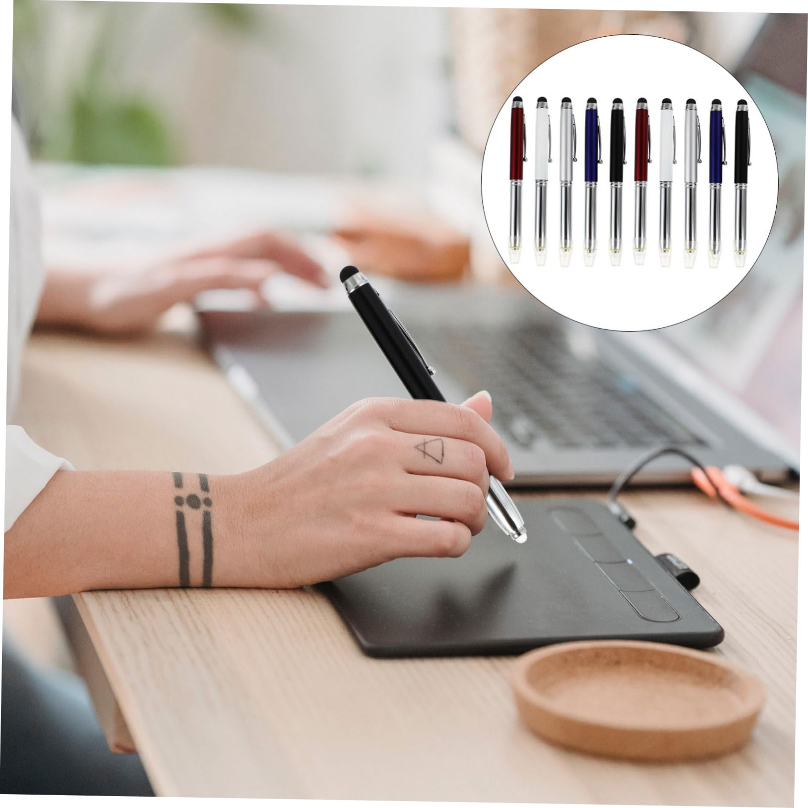 Penna Touch Screen 10 Pezzi in Acciaio e Plastica Nera LED | Compatibile con Tablet e Smartphone, Punta Liscia per Scrittura Precisa, Back To School Party