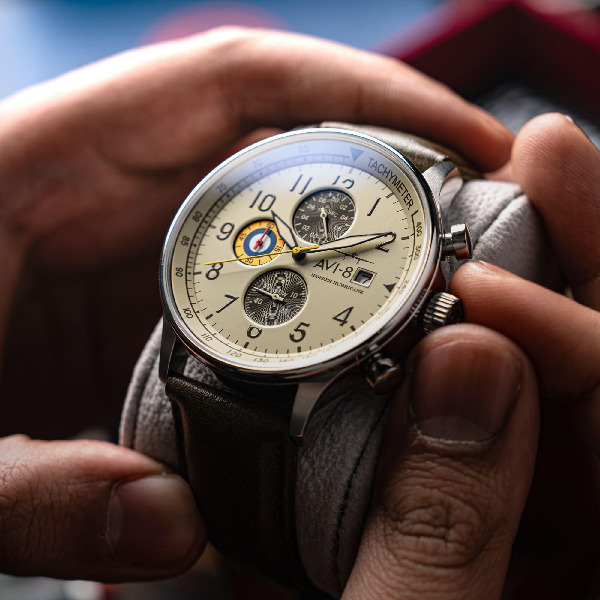 AVI-8 Hawker Hurricane Orologio cronografo classico con cinturino in pelle da uomo, 43,5 mm AV-4011