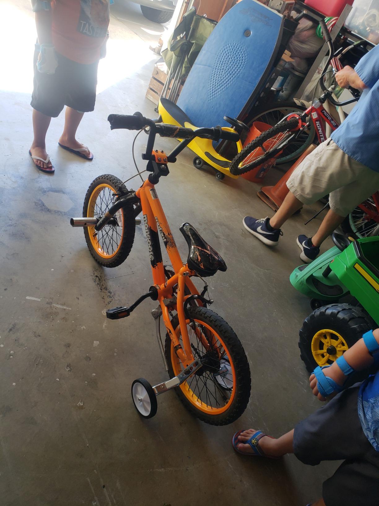 Heavy Duty Training Wheels for Kids Design with Reinforced Metal to ...