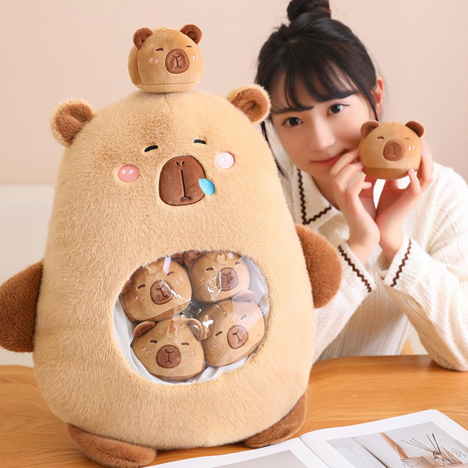 Capybara Plüsch mit 6 Niedlichen Babies, Stofftiere, Tasche mit Tier Snack Kissen, Super Soft Puppe Kissen für Baby Jungen Mädchen Spielzeug (Braun)
