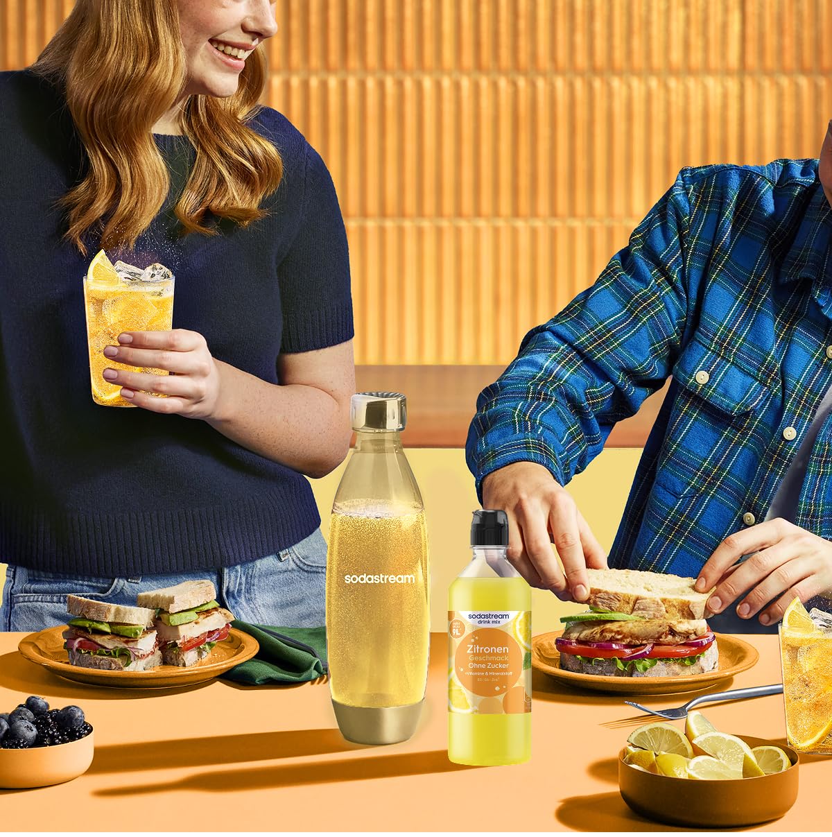 Sodastream drink mix Zitrone ohne Zucker – zuckerfreier Sirup für gesprudeltes & stilles Wasser, 4er Pack (4 x 440 ml), mit Vitamine & Mineralstoff, ergibt bis zu 9L Fertiggetränk
