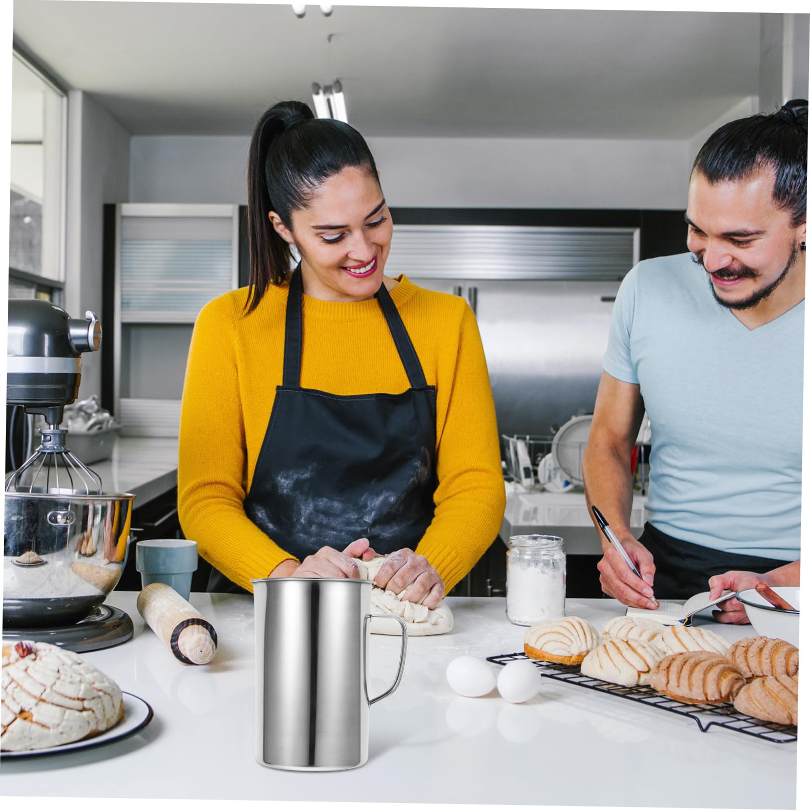 Misurino con Marcature Precise Graduato da 2000 Ml in Acciaio Inossidabile e Design Antigoccia per Esperimenti Scientifici e Uso Laboratoriale