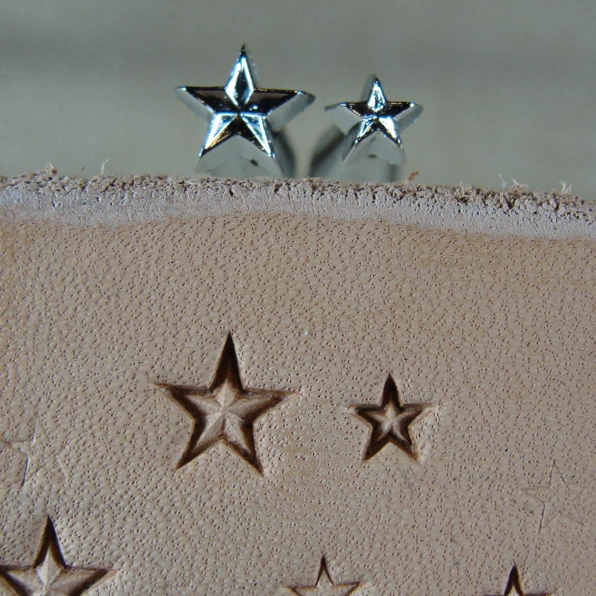 Amazon.com: Z609/Z610 Small 5-Point Star Stamps, Set of 2, Craft
