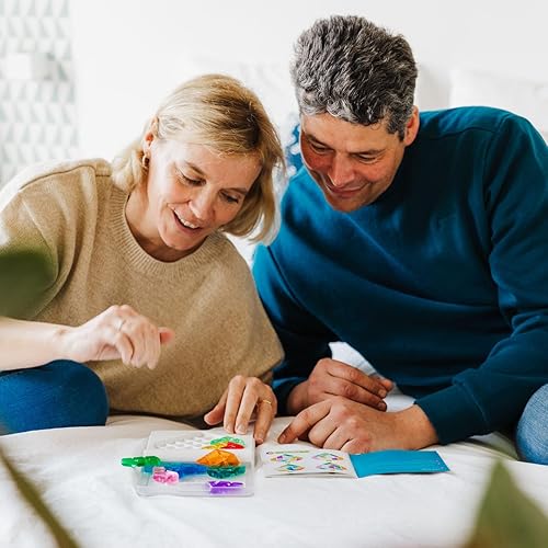 Miniatura 8 de SmartGames IQ Love - Juego de rompecabezas de viaje con 120 desafíos para edades de 7 años, adulto