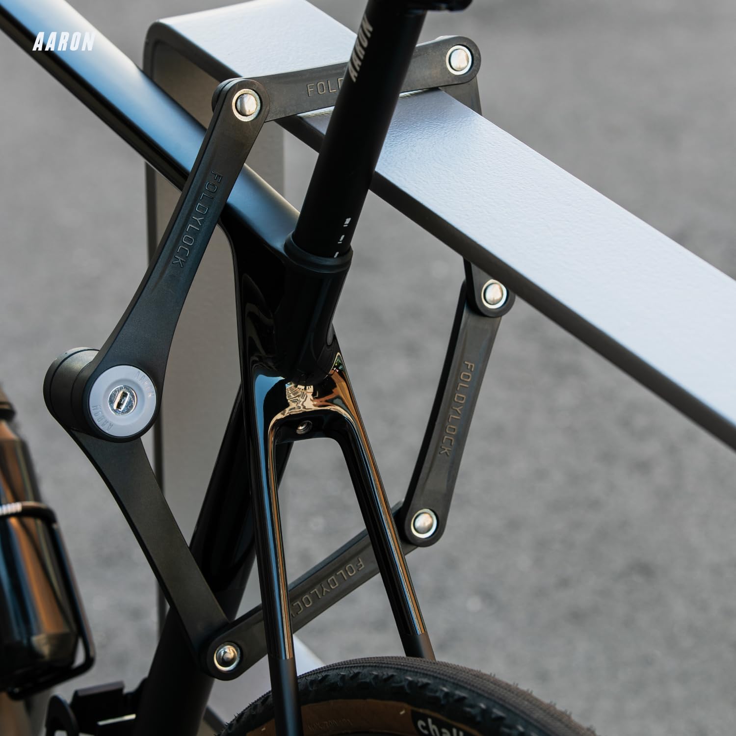 AARON Antivol Pliable - Sécurité Niveau 14, Haute Sécurité Breveté Avec Support - Léger Avec Clé Pour Vélos Électriques, de Course, Motos, VTT en Noir