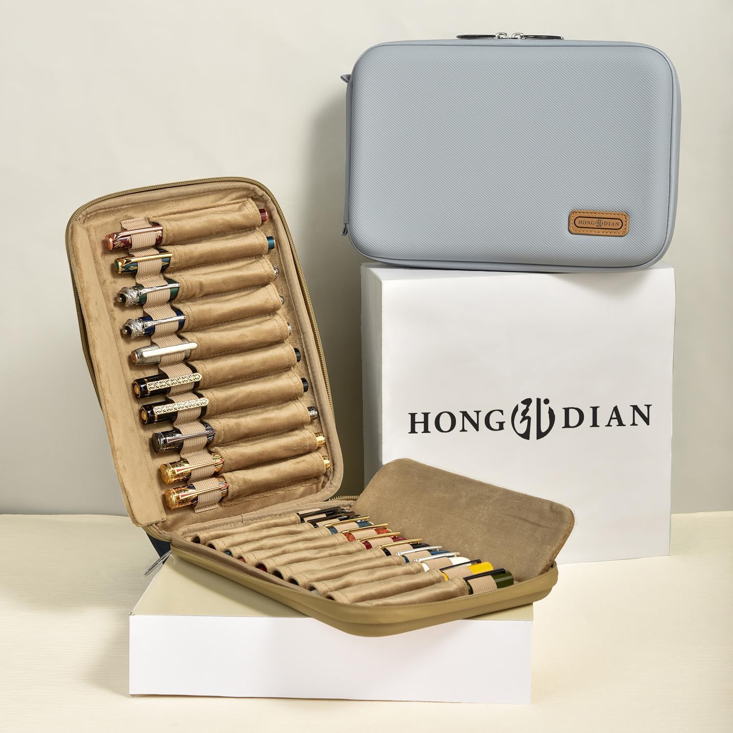 HONG DIAN 20 Slots Fountain Pen Case Organizer, Waterproof Hard Shell PU Pen Holder, Anti-Scratch & Shockproof Large Capacity Storage Bag (Sandstone Brown)