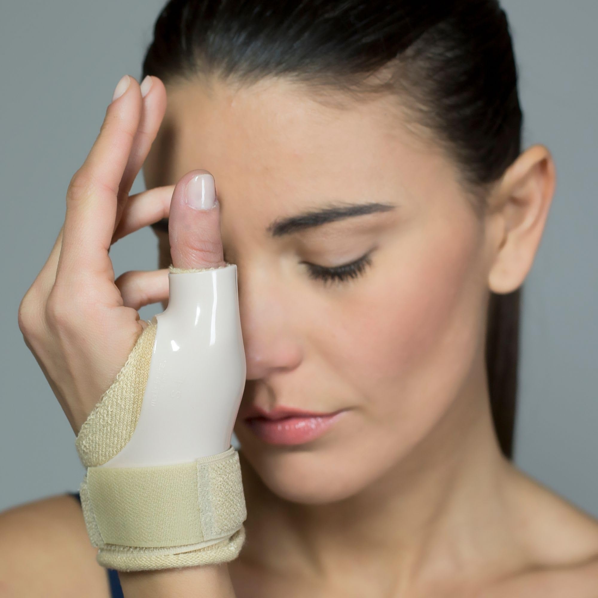 Medicalab Tutore Pollice Mano TUMBIX, Ortesi Per Pollice Made in Italy, Tutore Rigido per Artrosi, Dito a Scatto, Rizoartrosi, Tendiniti, Lesioni e Fratture (M, SINISTRA)